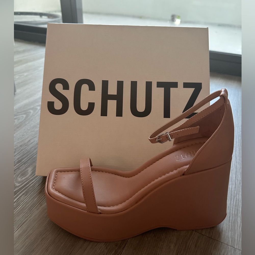 SCHUTZ Mazda napa leather wedge
